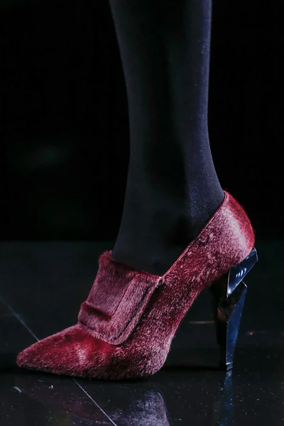 Look 75